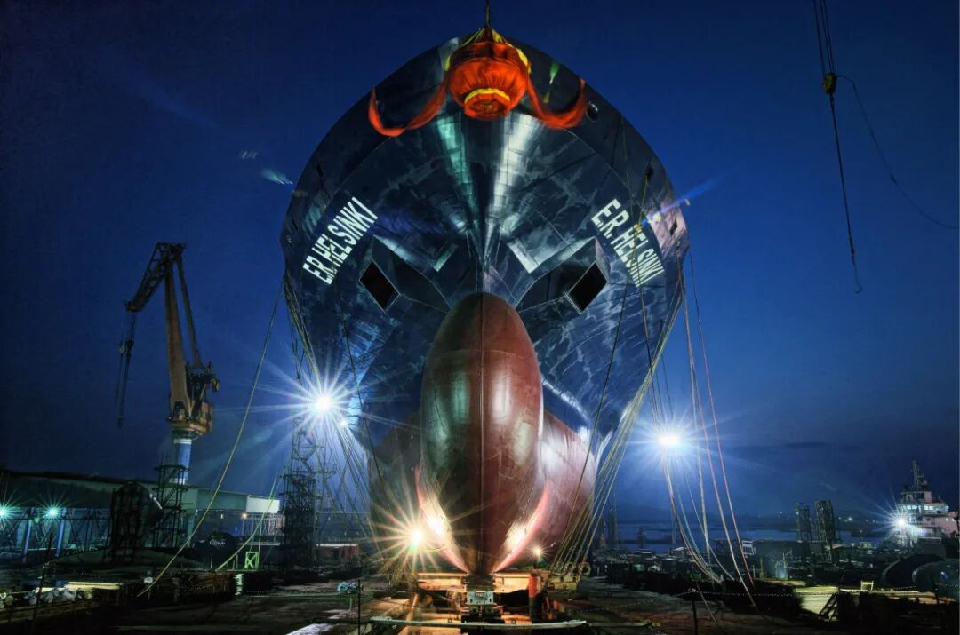 《百年船厂》 石广智 摄 