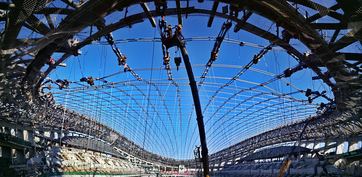 《工地》黎方益摄