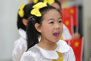 阳光下成长