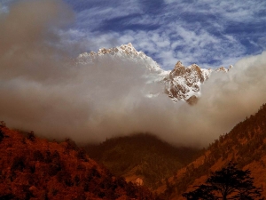 贡嘎雪山
