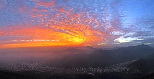 朝霞