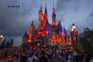 城堡夜色