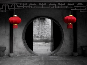 古宅红灯