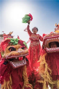 “大妈”闹元宵