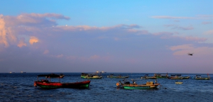 海边晨曦——中国大陆...